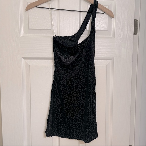 naked wardrobe Tops - NWT - Naked Wardrobe Leopard Print Burnout Top - Size Medium